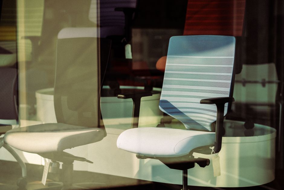 Umfassender Ratgeber 2026: Ergonomische Bürostühle & Kissen