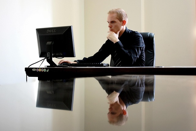 Wartung und Pflege von Ergonomische Bürostühle & Kissen: Die jährliche Checkliste